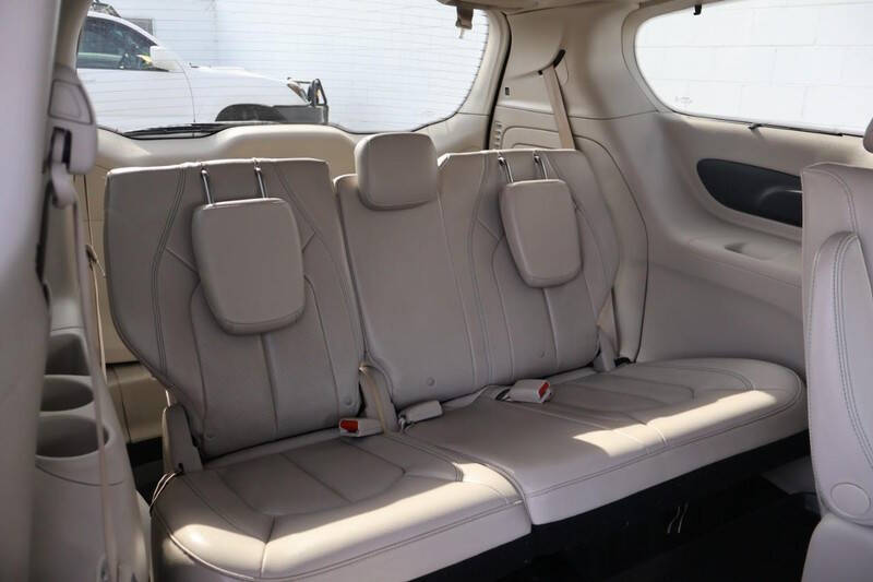 2018 Chrysler Pacifica Hybrid Touring L