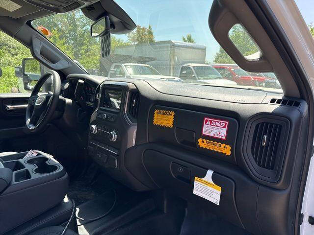 2026 GMC Sierra 3500HD CC Pro