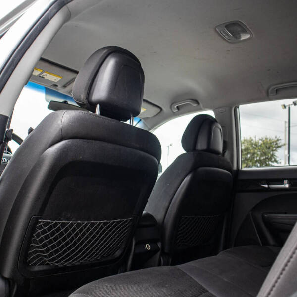 2014 Kia Sorento LX