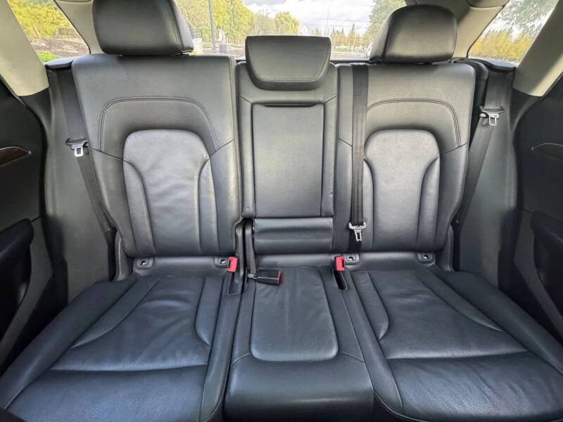 2012 Audi Q5 2.0T quattro Premium