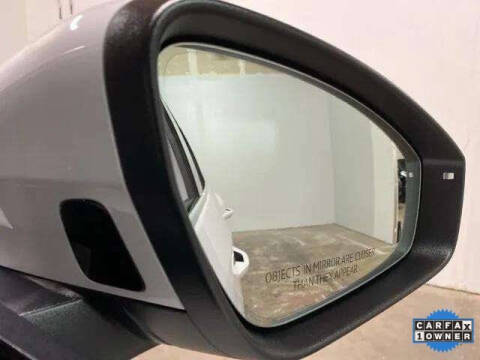 2024 Audi Q4 e-tron quattro Premium Plus 50