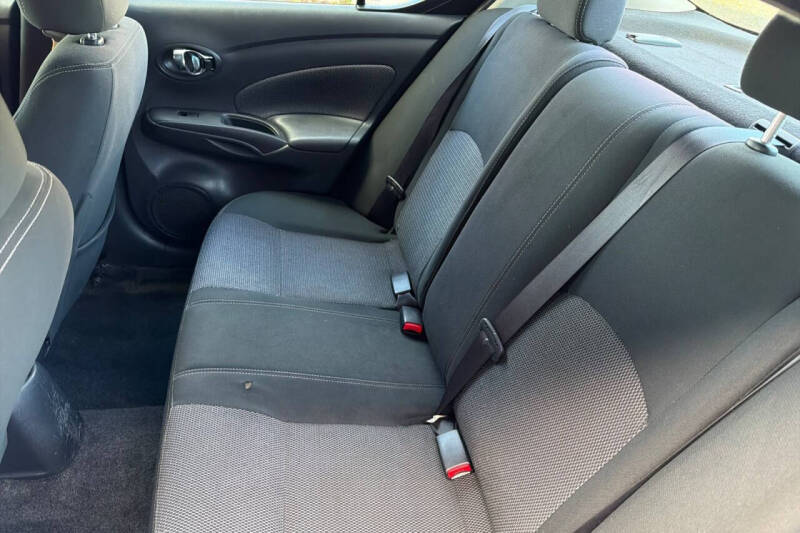 2017 Nissan Versa 1.6 SV