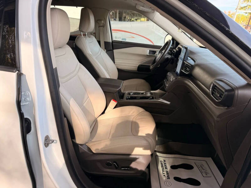 2020 Ford Explorer Platinum