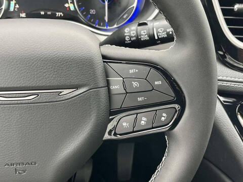 2027 Chrysler Pacifica Limited