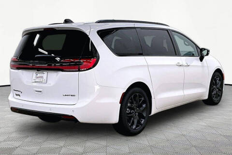 2027 Chrysler Pacifica Limited