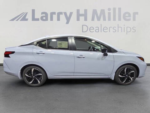 2025 Nissan Versa SR