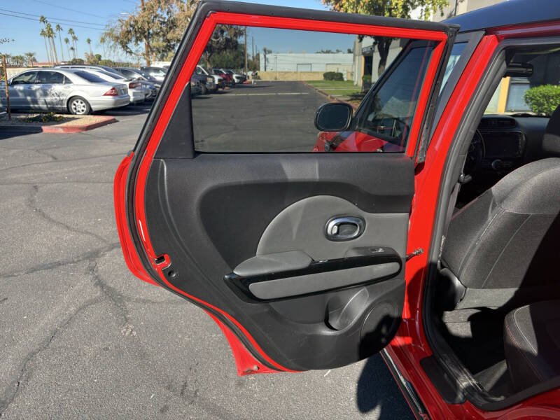 2019 Kia Soul +