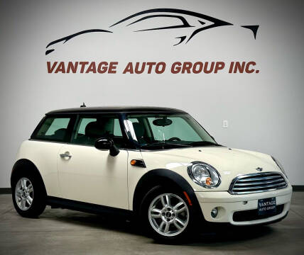 2012 MINI Cooper Hardtop for sale at Vantage Auto Group Inc in Fresno CA