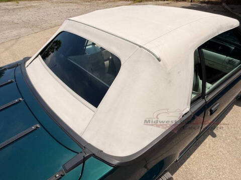 1990 Ford Mustang