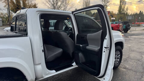 2017 Toyota Tacoma SR5 V6