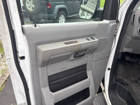 2011 Ford E-Series E-150 XL