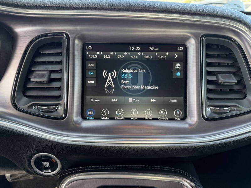 2016 Dodge Challenger SXT