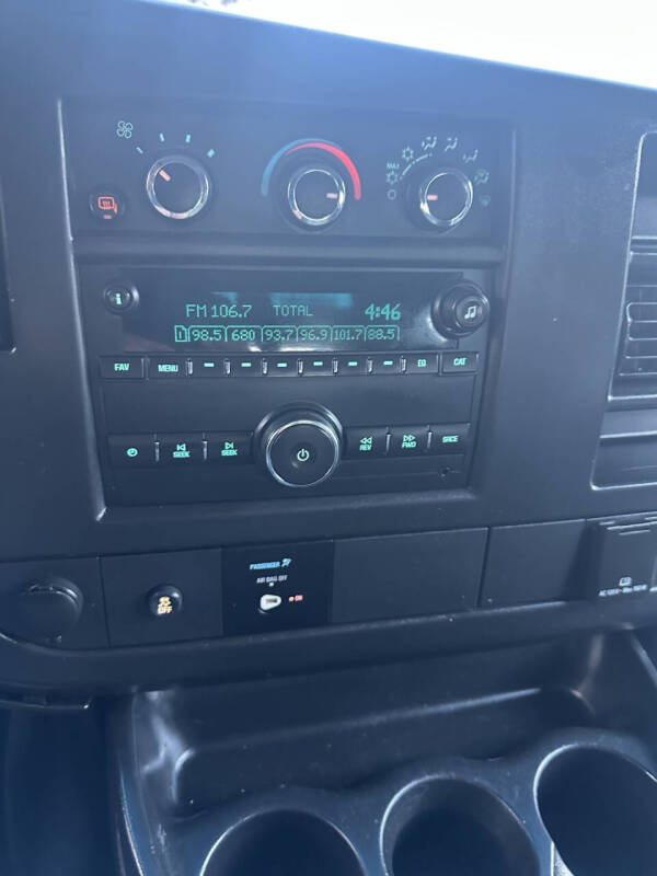 2017 Chevrolet Express 2500