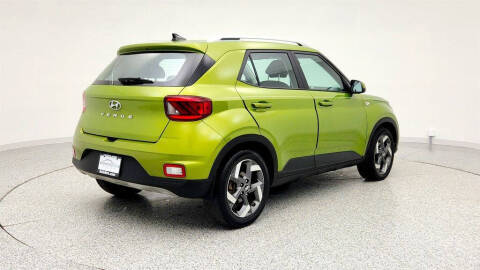 2021 Hyundai Venue SEL