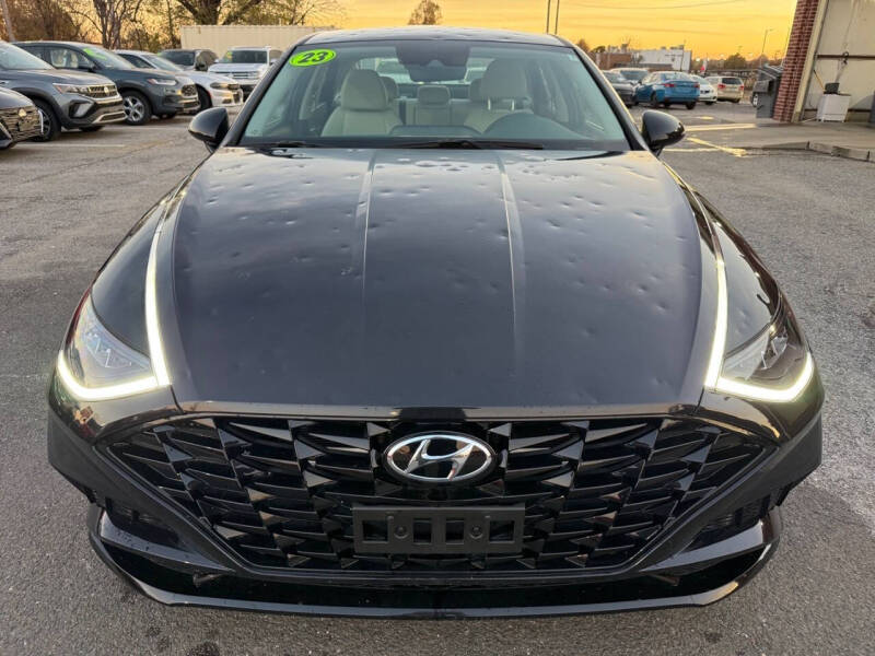 2023 Hyundai Elantra SE