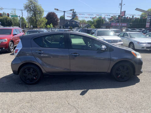2014 Toyota Prius c Four