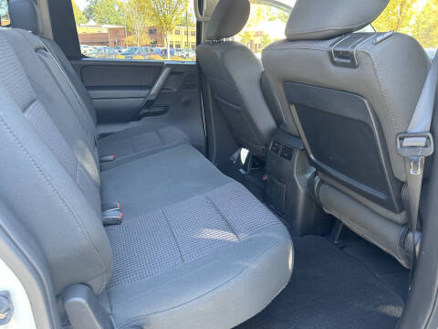 2011 Nissan Titan SL