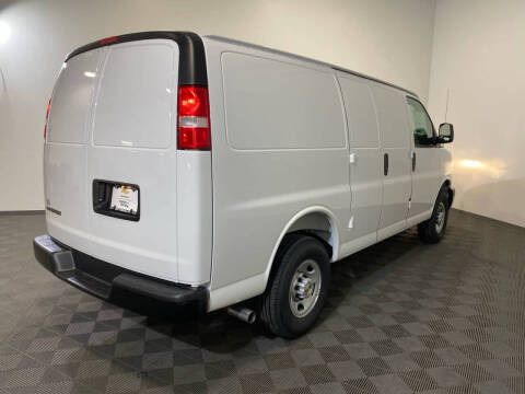 2025 Chevrolet Express 2500