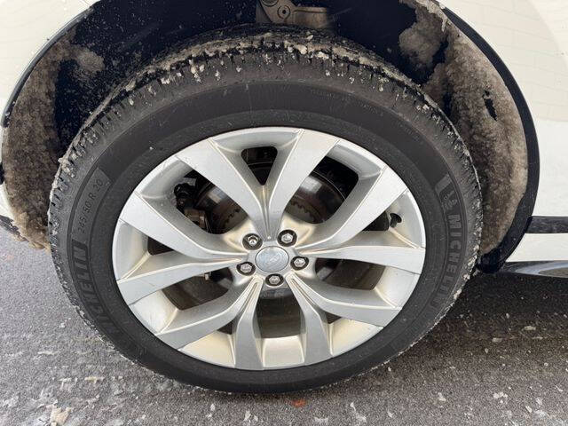 2023 Land Rover Range Rover Evoque P250 R-Dynamic SE