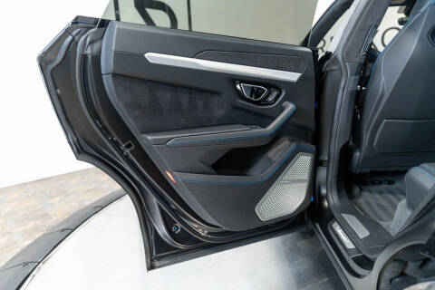 2019 Lamborghini Urus