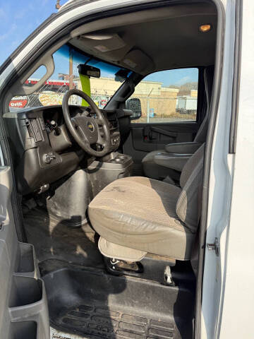 2018 Chevrolet Express 2500