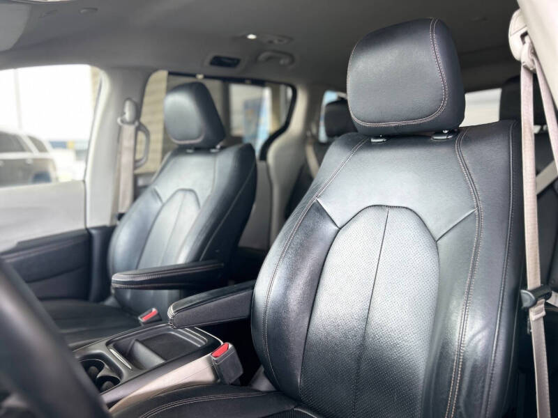2019 Chrysler Pacifica Touring L