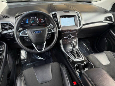 2016 Ford Edge Sport