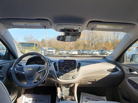 2025 Chevrolet Malibu LS