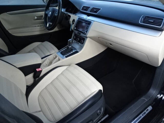 2012 Volkswagen CC R-Line