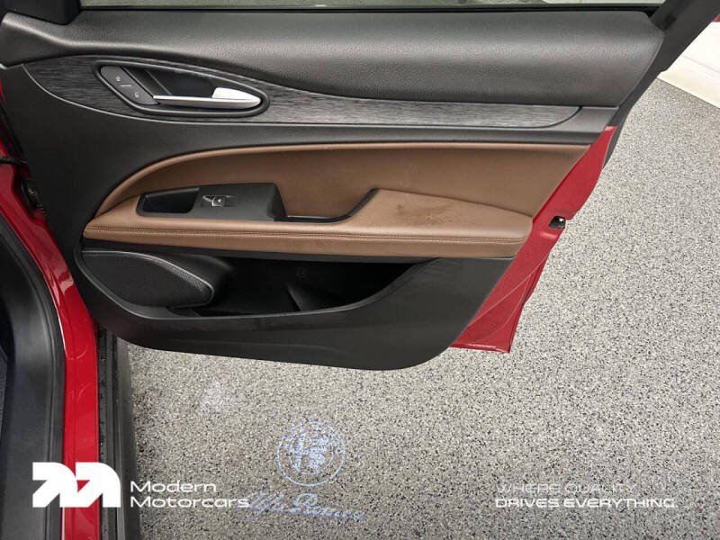 2021 Alfa Romeo Stelvio Sprint