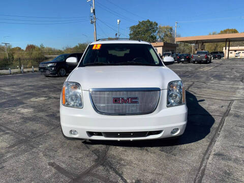 2013 GMC Yukon for sale at Kansas City Motors in Kansas City MO