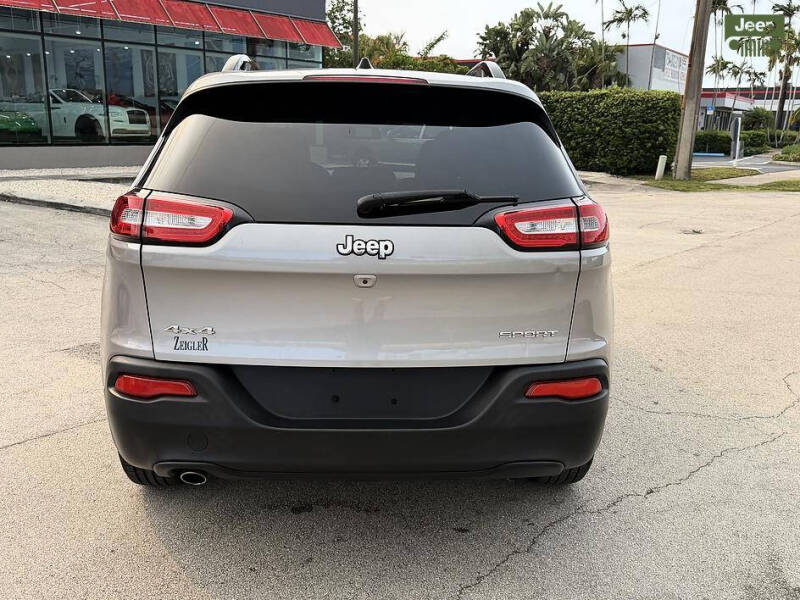 2016 Jeep Cherokee