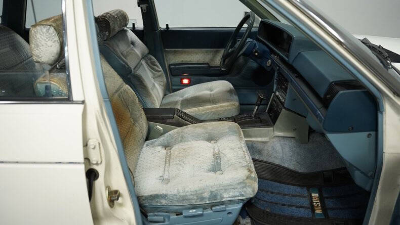 1982 Datsun Maxima GL