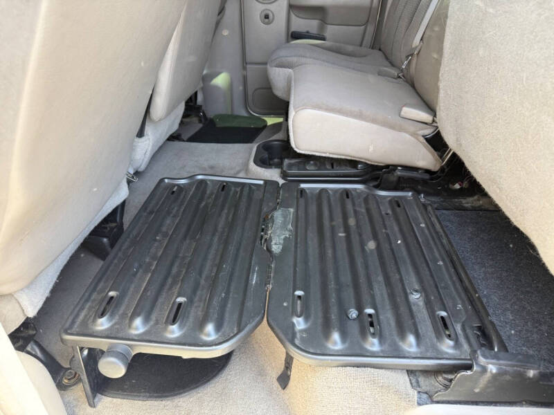 2004 Dodge Ram 2500 SLT