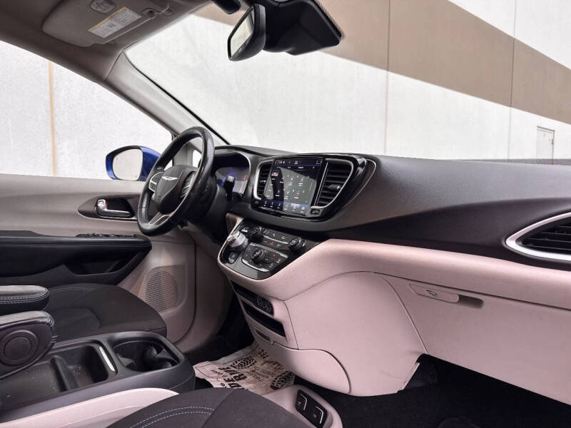 2021 Chrysler Pacifica Touring
