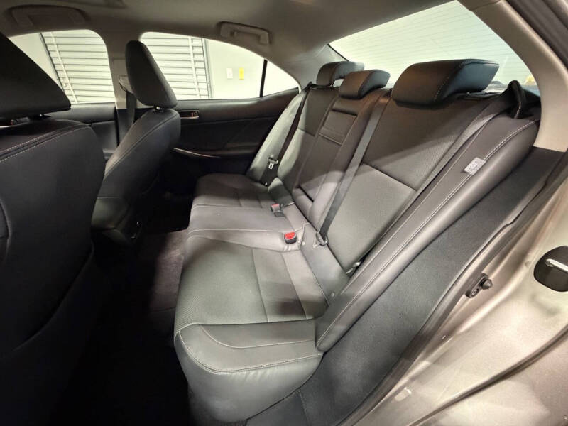 2019 Lexus IS 300