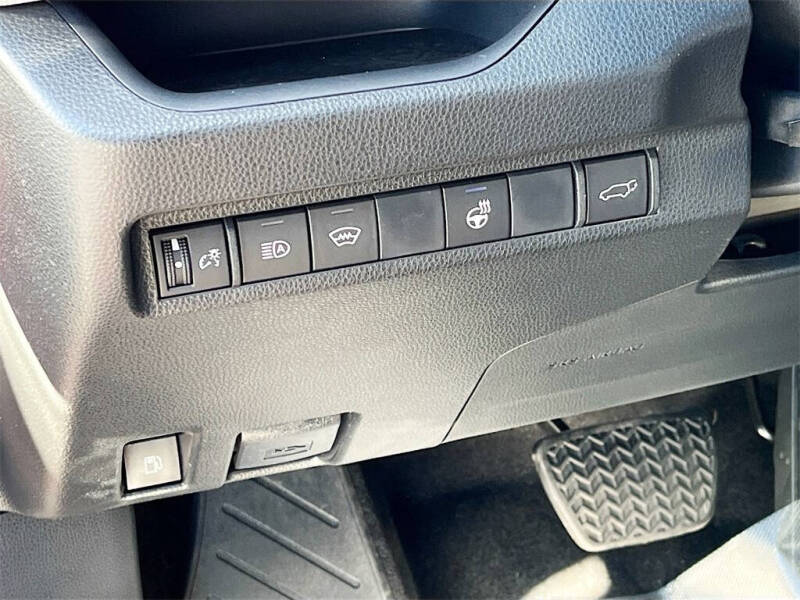 2025 Toyota RAV4 Hybrid XLE Premium