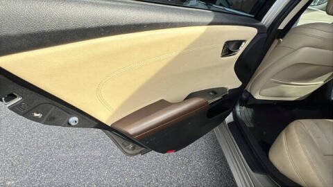 2014 Toyota Avalon XLE