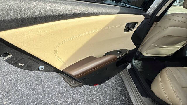 2014 Toyota Avalon XLE