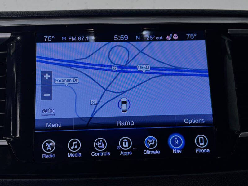 2017 Chrysler Pacifica Touring-L Plus