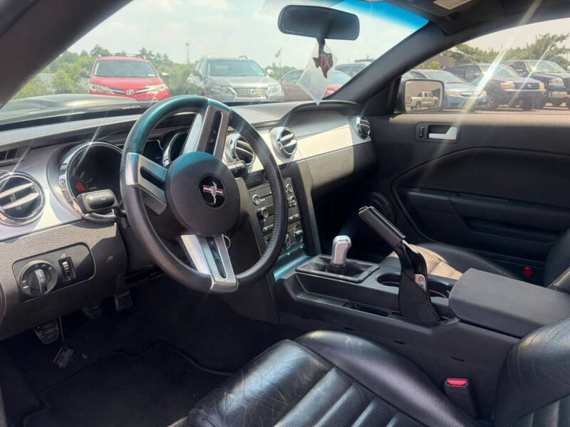 2009 Ford Mustang GT Deluxe