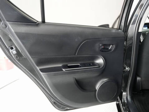 2015 Toyota Prius c One