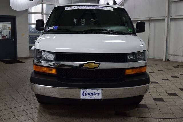 2024 Chevrolet Express 2500