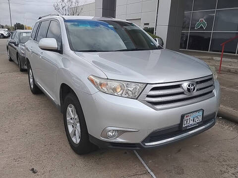 2011 Toyota Highlander SE