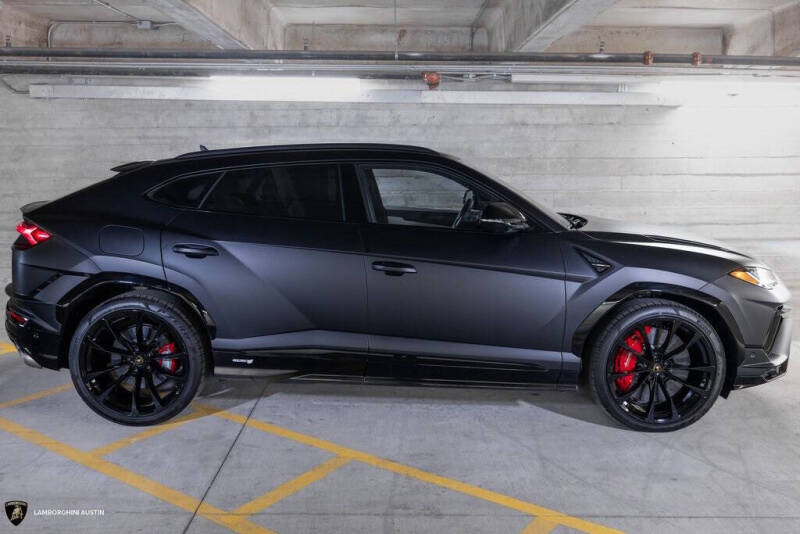 2024 Lamborghini Urus S