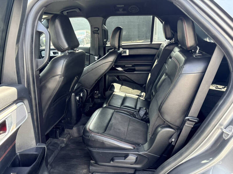 2022 Ford Explorer ST-Line