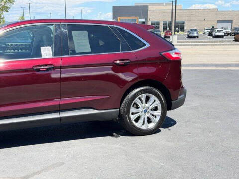 2022 Ford Edge Titanium