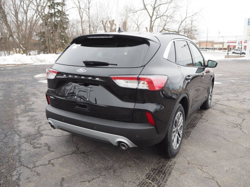 2021 Ford Escape SEL