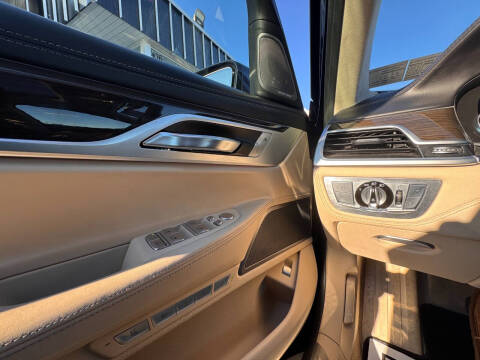 2016 BMW 7 Series 750i xDrive