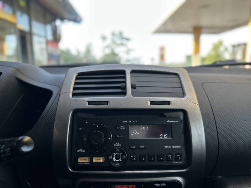 2013 Scion xD